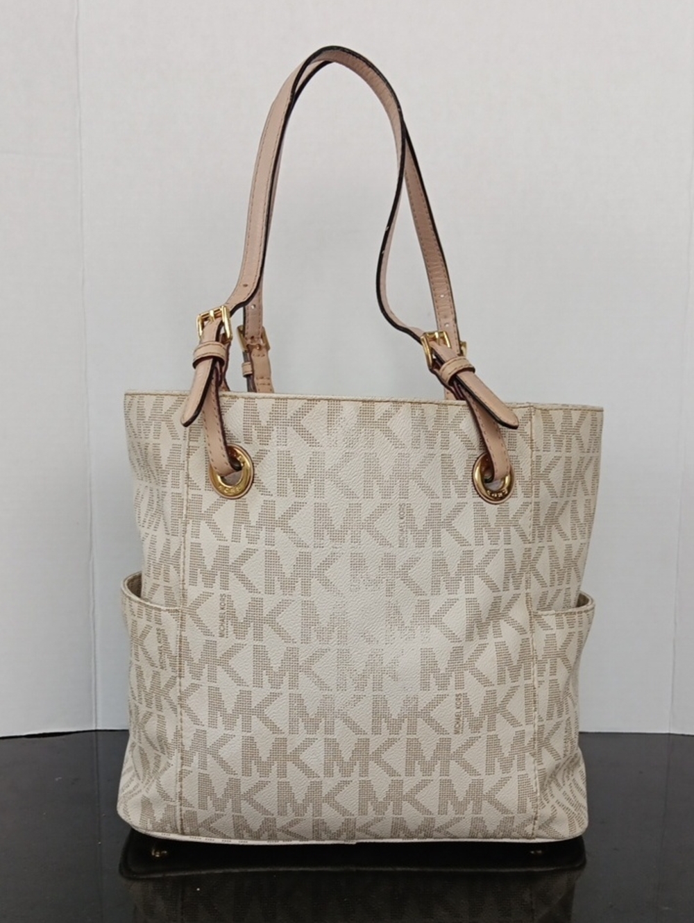 Michael Kors Cream Logo Tote with Tan Trim and Wallet Size 12×11×6 - Picture 4 of 9